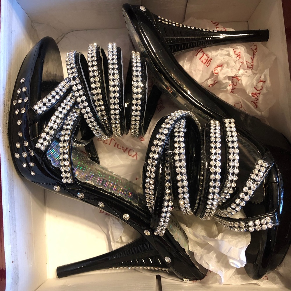 Delicacy heels